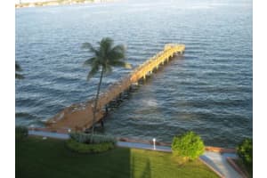3040 Lake Shore Dr, Riviera Beach, FL 33404, Sold 09/22/15