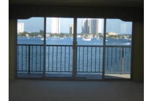 3040 Lake Shore Dr, Riviera Beach, FL 33404, Sold 09/22/15