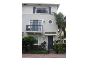 90 NW 3rd Ave, Delray Beach, FL 33444, Sold 08/18/15