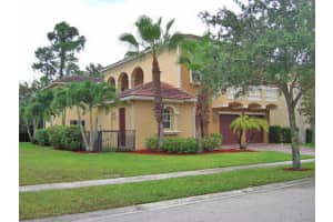 9135 Nugent Trail, Royal Palm Beach, FL 33411, Sold 02/09/16