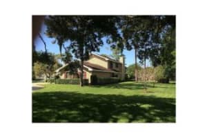 385 33rd Ave SW, Vero Beach, FL 32968, Sold 03/25/16