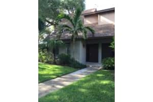 922 Sandtree Dr, Palm Beach Gardens, FL 33403, Sold 10/08/15