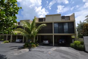 2175 S Ocean Blvd TH2, Delray Beach, FL 33483, Sold 03/31/17