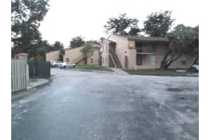 4017 N University Dr, Sunrise, FL 33351, Sold 02/17/16