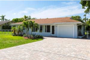 4382 Brandon Dr, Delray Beach, FL 33445, Sold 10/16/15