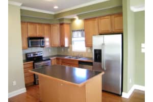 3322 N Park Dr, Fort Pierce, FL 34982, Sold 11/02/15