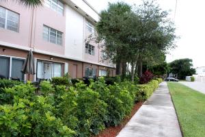 505 NE 20th Ave, Deerfield Beach, FL 33441, Sold 03/08/16