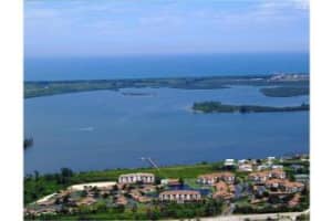 6165 S Mirror Lake Dr, Sebastian, FL 32958, Sold 10/03/16