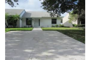 3174 Foxridge Ct, Palm Springs, FL 33461, Sold 09/29/15