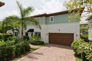 563 NW Library Commons Way, Boca Raton, FL 33432, Sold 12/10/15