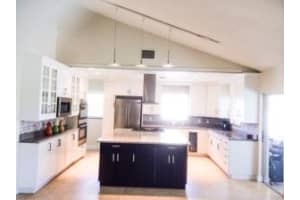 285 NW 69th St, Boca Raton, FL 33487, Sold 01/08/16