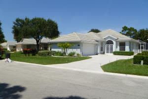 7714 SE Bay Cedar Cir, Hobe Sound, FL 33455, Sold 10/08/15