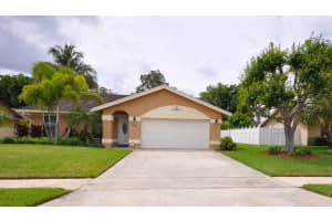 198 Parkwood Dr S, Royal Palm Beach, FL 33411, Sold 10/30/15