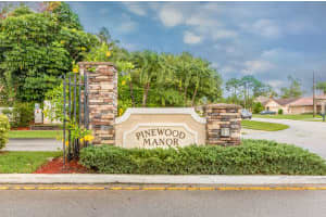 374 Knotty Wood Ln, Wellington, FL 33414, Sold 09/10/15