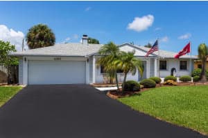 4369 Brandon Dr, Delray Beach, FL 33445, Sold 07/08/16