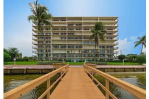 3040 Lake Shore Dr, Riviera Beach, FL 33404, Sold 05/18/16