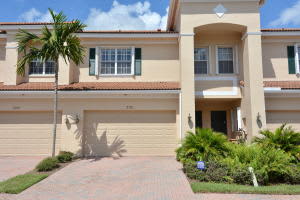 305 SW Otter Run Pl, Stuart, FL 34997, Sold 01/15/16