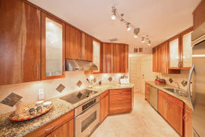 1000 Lowry St PH O, Delray Beach, FL 33483, Sold 02/16/16