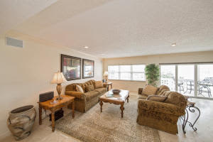 1000 Lowry St PH O, Delray Beach, FL 33483, Sold 02/16/16