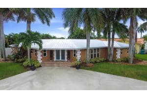 930 Greenbriar Dr, Boynton Beach, FL 33435, Sold 04/27/16