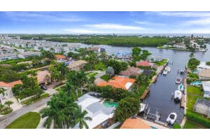 930 Greenbriar Dr, Boynton Beach, FL 33435, Sold 04/27/16