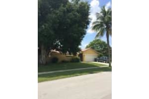 400 NW 70th St, Boca Raton, FL 33487, Sold 12/02/15