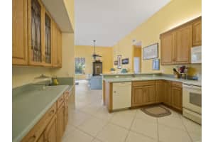 4467 Danielson Dr, Lake Worth, FL 33467, Sold 11/17/15