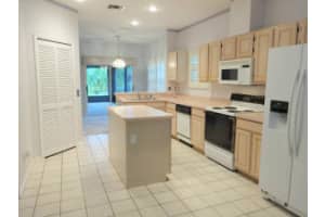 1860 Hawthorne Dr, Vero Beach, FL 32962, Sold 01/10/16