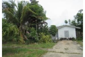 4571 Carthage Cir N, Lake Worth, FL 33463, Sold 03/31/16