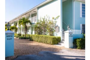 600 Riomar Dr, Vero Beach, FL 32963, Sold 07/14/16