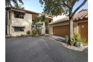 30 Via Lago, Boynton Beach, FL 33435, Sold 02/29/16