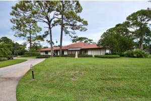 5211 Estates Dr, Delray Beach, FL 33445, Sold 02/25/16