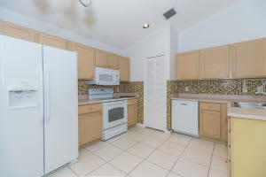 2014 Normandy Cir, West Palm Beach, FL 33409, Sold 01/21/16