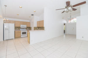 2014 Normandy Cir, West Palm Beach, FL 33409, Sold 01/21/16