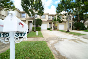 317 Spruce St, Boynton Beach, FL 33426, Sold 12/22/15