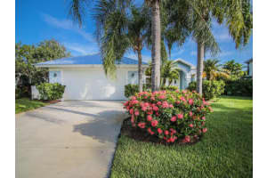 1122 SW Meadow Ct, Palm City, FL 34990, Sold 02/12/16