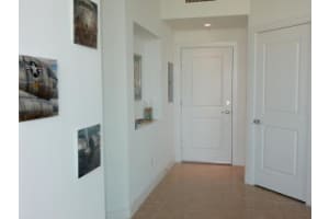 315 NE 3rd Ave, Fort Lauderdale, FL 33301, Sold 01/25/16