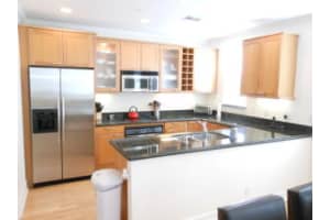 523 E Mallory Cir, Delray Beach, FL 33483, Sold 02/02/16