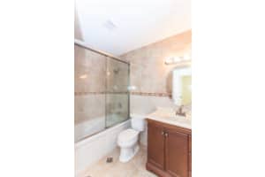 1071 New Parkview Pl, Haverhill, FL 33417, Sold 02/19/16