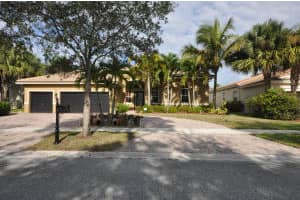 10631 Cypress Lakes Preserve Dr, Lake Worth, FL 33449, Sold 03/01/16