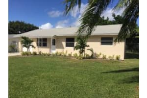 1039 NW 16th St, Stuart, FL 34994, Sold 12/04/15