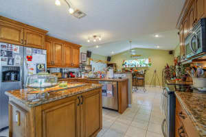 3896 Cypress Lake Dr, Lake Worth, FL 33467, Sold 11/07/16