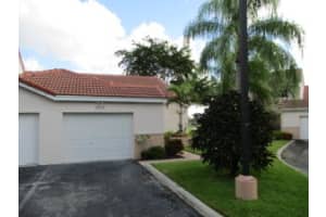 8235 NW 70th St, Tamarac, FL 33321, Sold 01/07/16