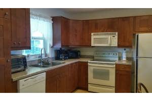 717 US-1, Jupiter, FL 33477, Sold 08/11/16