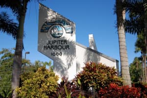 1000 US-1, Jupiter, FL 33477, Sold 03/25/16