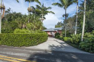 4702 Sunset Dr, Vero Beach, FL 32963, Sold 01/04/16