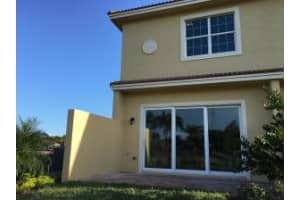 615 SW Glen Crest Way, Stuart, FL 34997, Sold 12/08/15