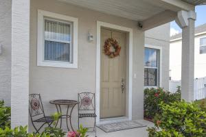 701 Carriage Lake Way, Vero Beach, FL 32968, Sold 01/19/16