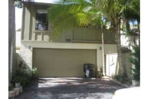 295 Pine Shadow Way, Wellington, FL 33414, Sold 02/16/16