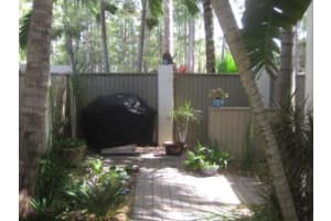295 Pine Shadow Way, Wellington, FL 33414, Sold 02/16/16